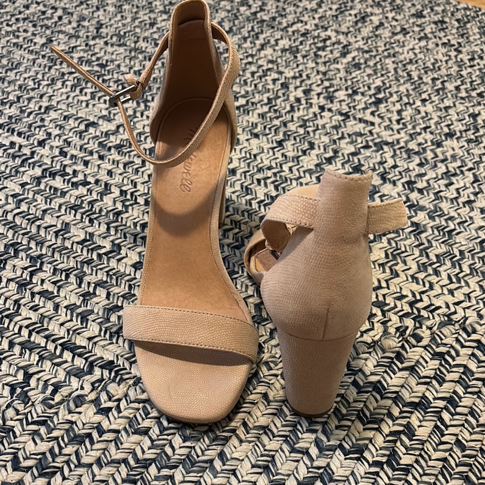 Madewell Tan Block Heel Sandals with Ankle Strap